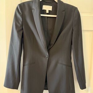 Hugo Boss Black Tailored Wool Blazer – Size US 2 (EU 36)